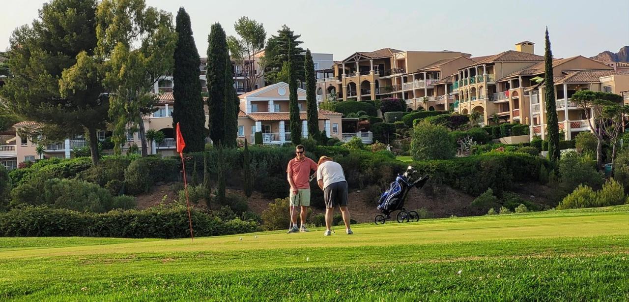 Agay Cap Esterel, Le Village Belvedere T2 Climatise Rez-De-Jardin, Vue Mer, Piscine Et Parking Inclus Saint-Raphael  Bagian luar foto